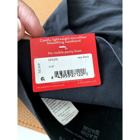 NWT SPANX Undie‑tectable Brief in Black Size Small - Picture 7 of 7